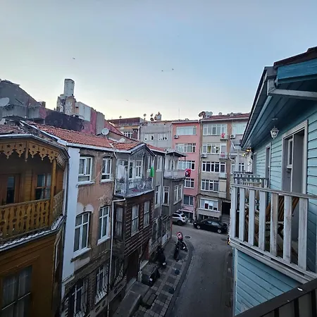 Jirhouse Sarikoesk Aparthotel *