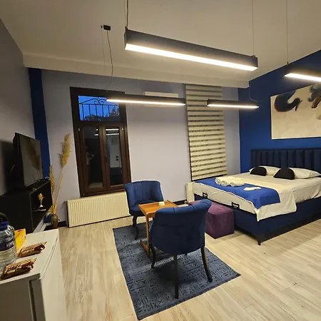מלון דירות Jirhouse Sarikoesk איסטמבול
